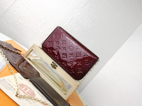 LVコピーウォレット側面デザイン